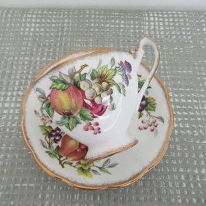 Queen Anne Fine Bone China Gold Trim Tea Cup and Saucer Fruit Series England New